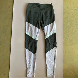 Alo Leggings Size Medium